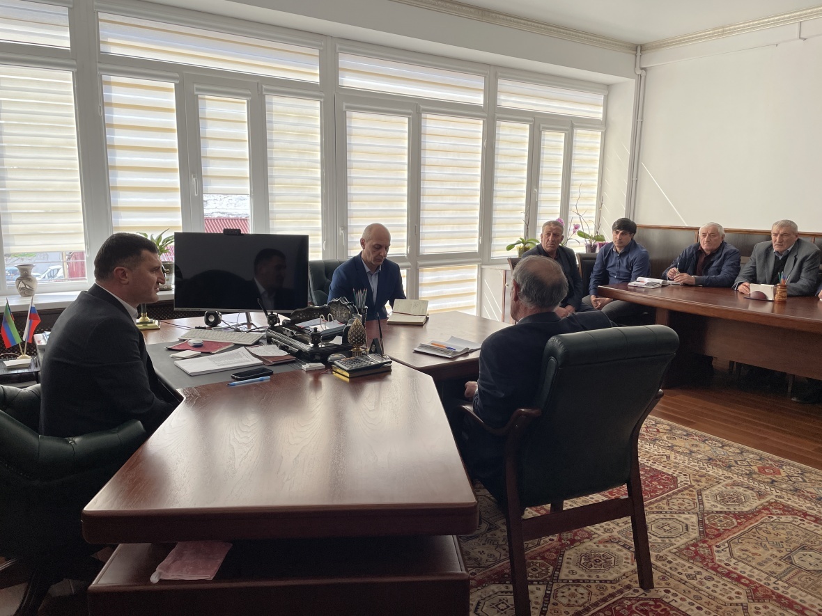 В кабинете главы района прошло очередное аппаратное совещание