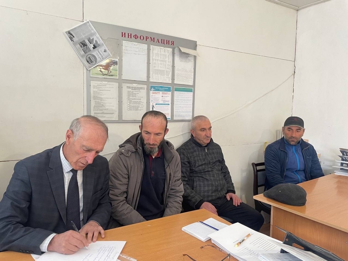 Сегодня состоялась сессия Собрания депутатов муниципального образования «Сельсовет Суметинский»