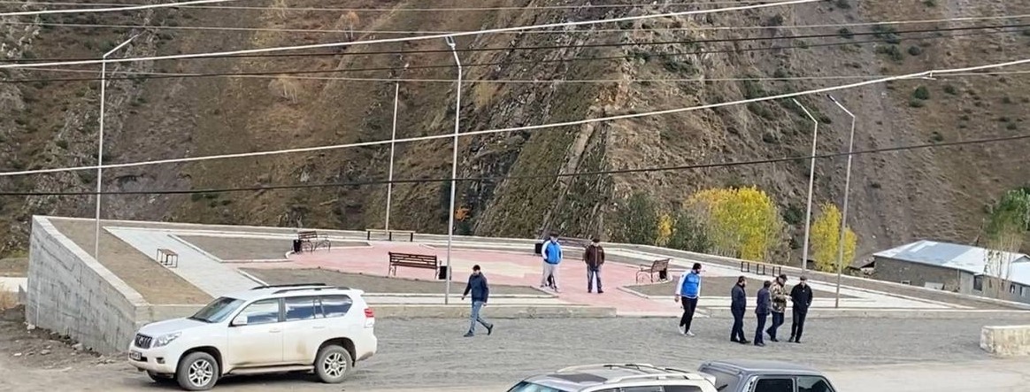 В рамках программы «Формирование современной городской среды» в Ирибе появился современный сквер