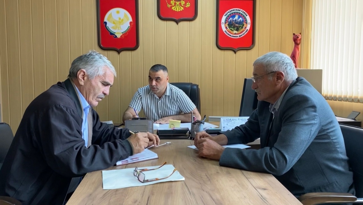 Очередное заседание оргкомитета по вопросам подготовки к предстоящему слету учителей аварского языка