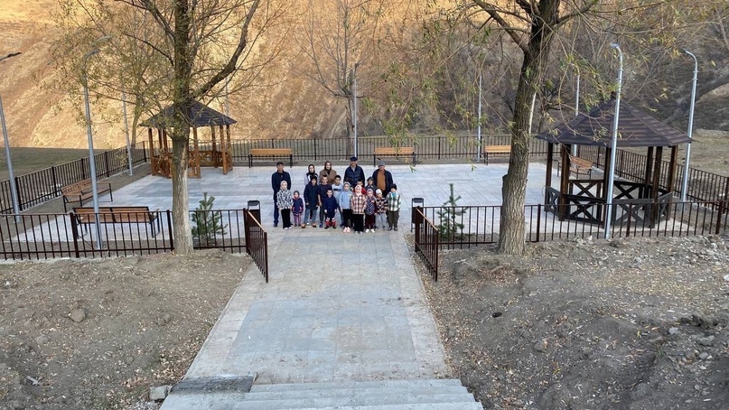 Новый сквер открыли в Чародинском районе