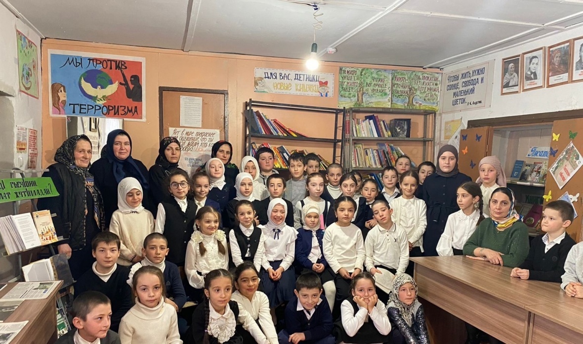 В учреждениях образования и библиотеках Чародинского района прошли открытые уроки посвященные Международному дню родного языка