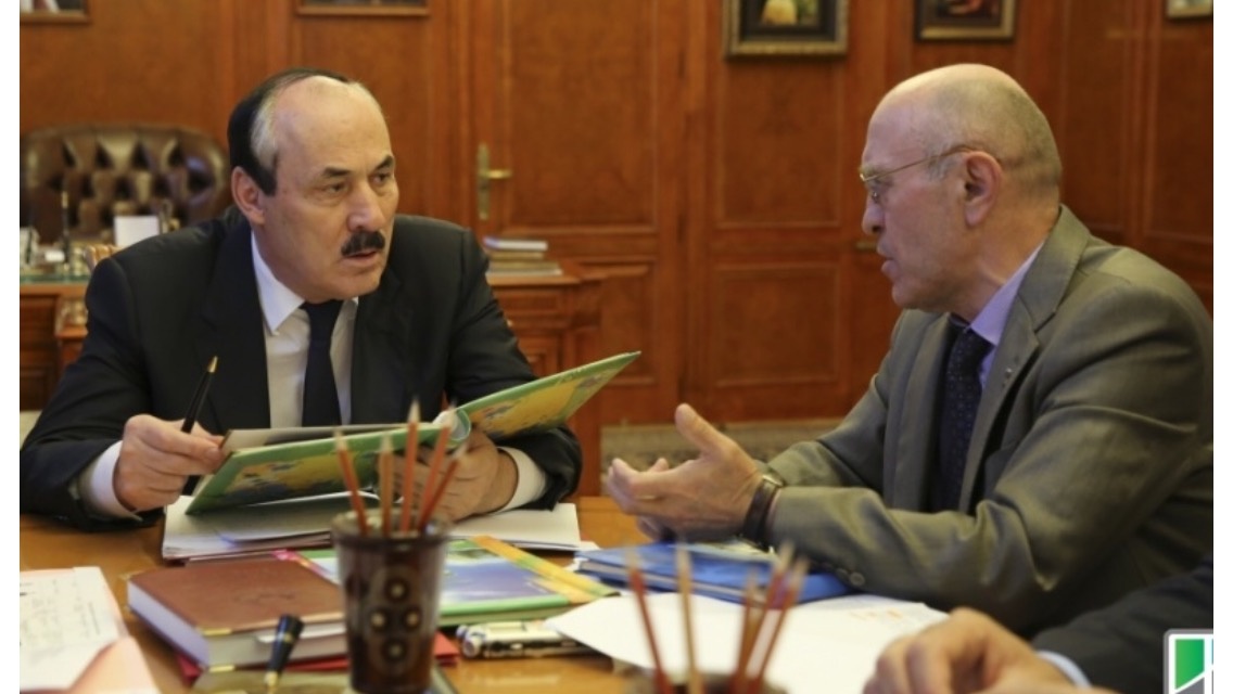 Глава Дагестана провел рабочие встречи с руководителями Чародинского и Цумадинского районов