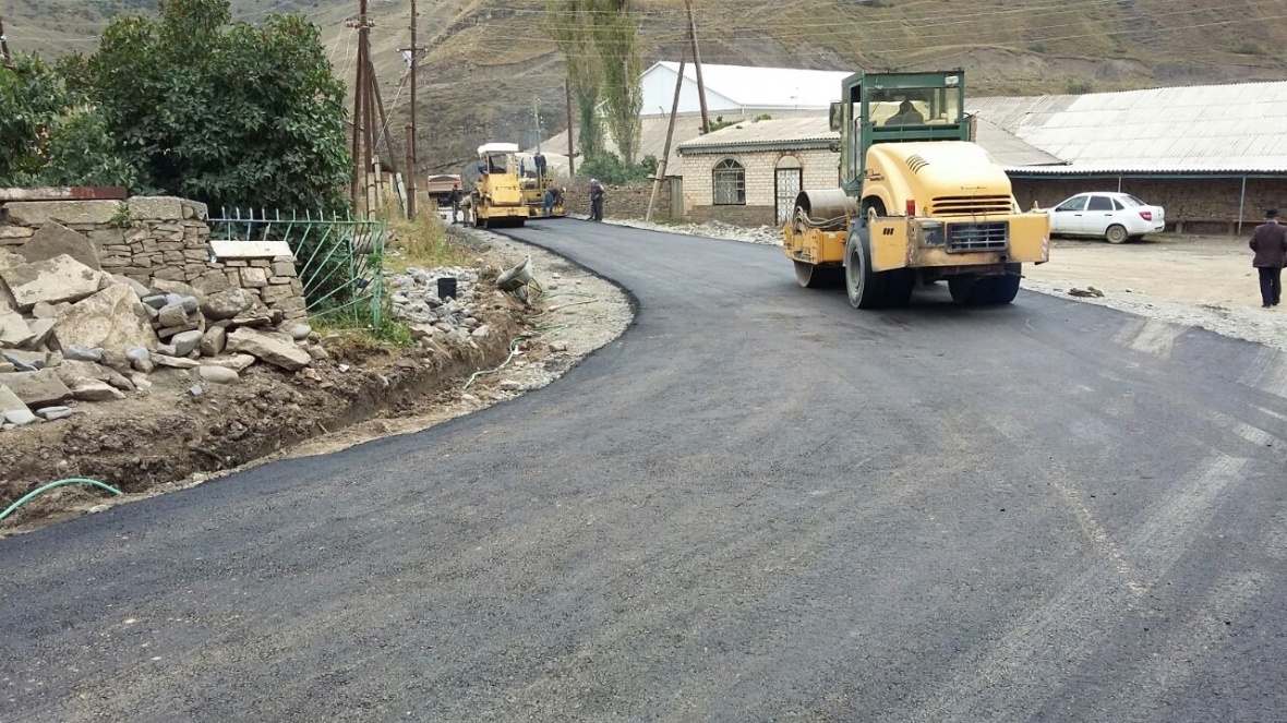 В селении Магар Чародинского района проложен асфальт