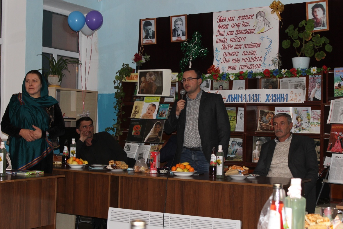 Женщин района поздравили с Днем матери