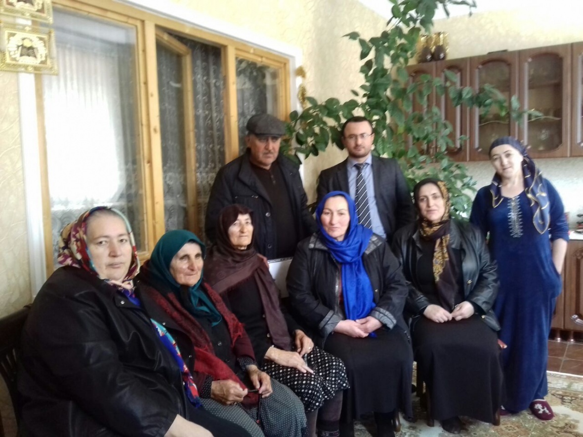 31 марта по поручению главы района в селении Цуриб навестили вдов участников Великой Отечественной войны