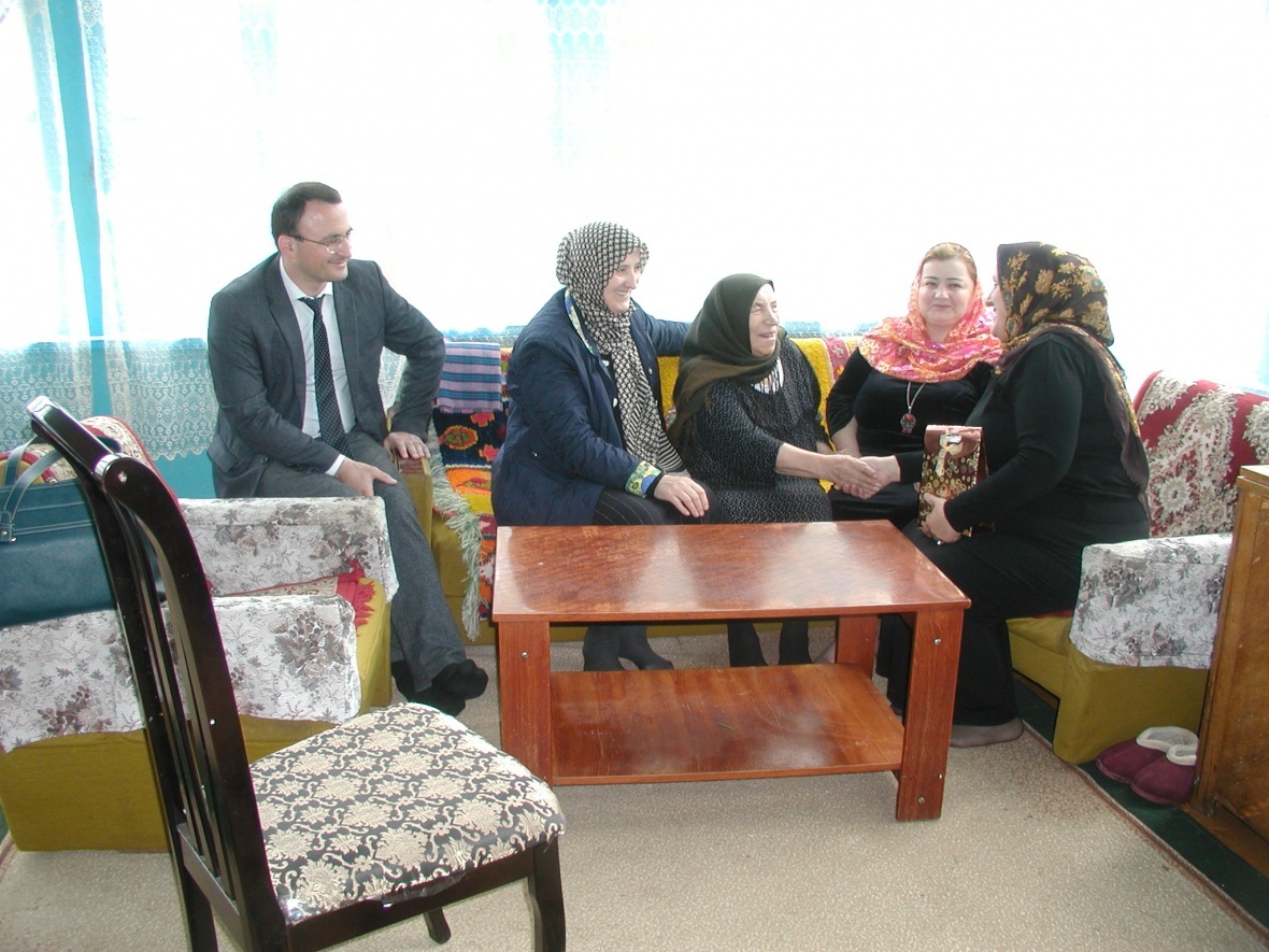 Ветеранов и вдов участников Великой Отечественной войны посетили на дому