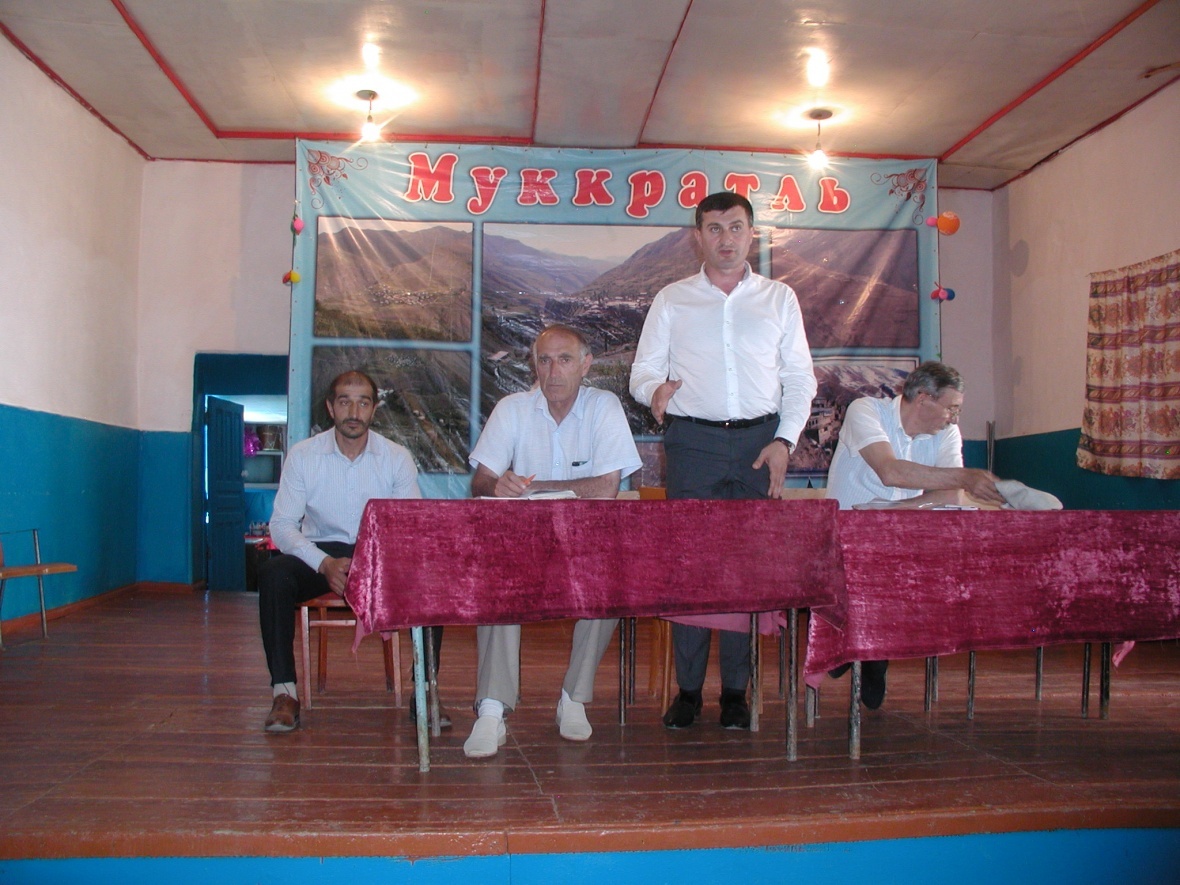 Глава района встретился с жителями МО 