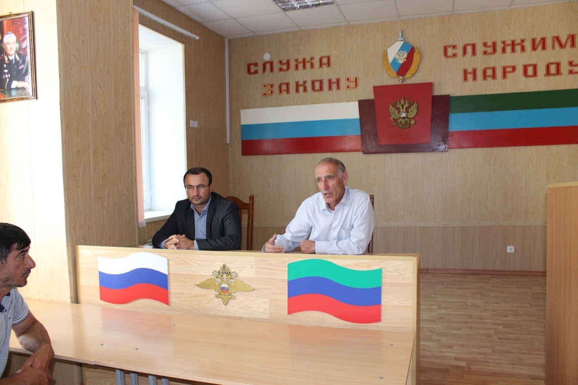 14 сентября в администрации района прошло внеплановое совещание с участием глав сельских поселений