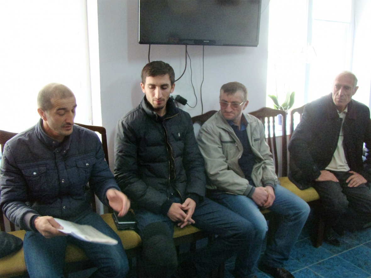 3 октября в администрации района под руководством главы МО «Чародинский район» Мухидина Магомедова прошло совещание с главами сельских поселений района.