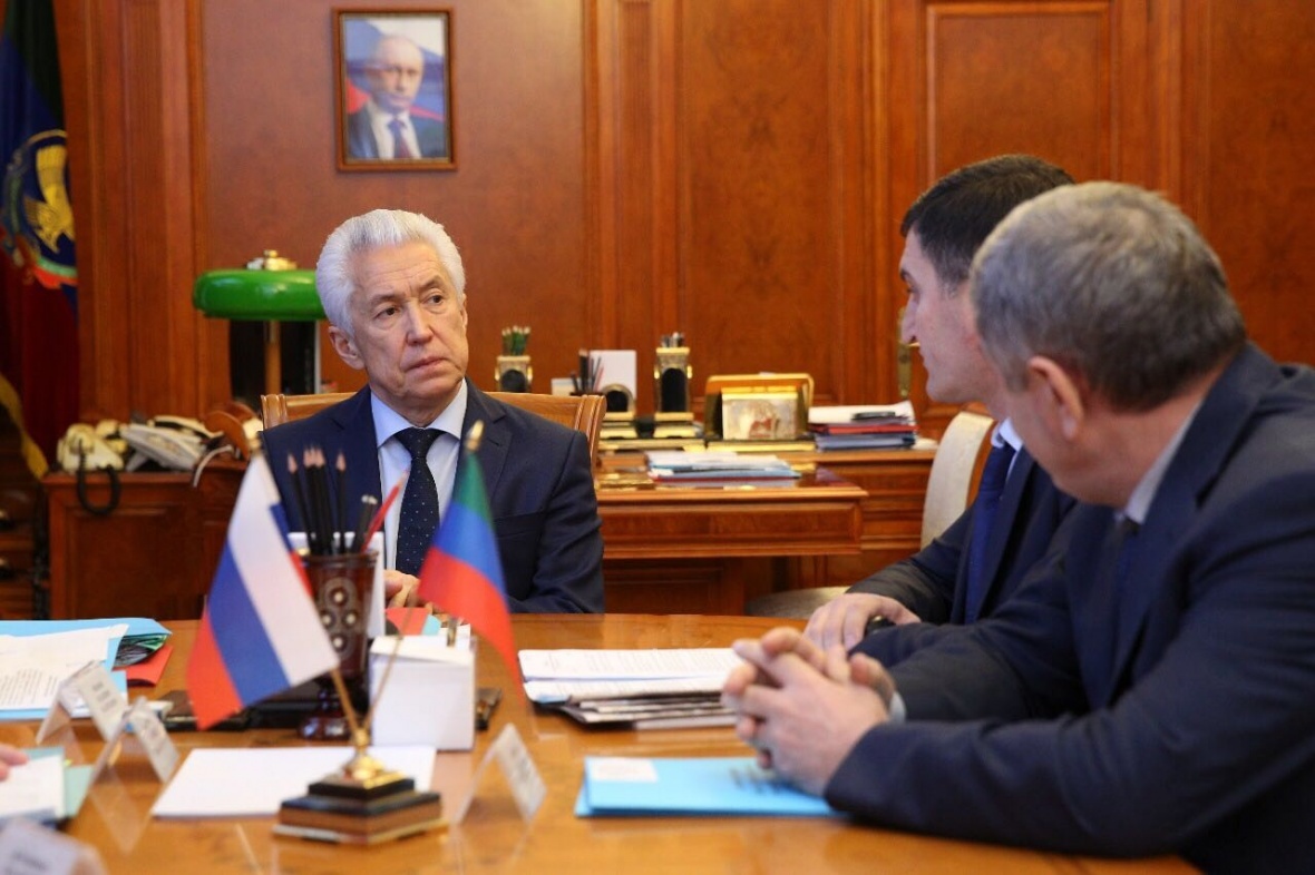 26 декабря глава района Мухидин Магомедов встретился с Врио Главы Дагестана Владимиром Васильевым.