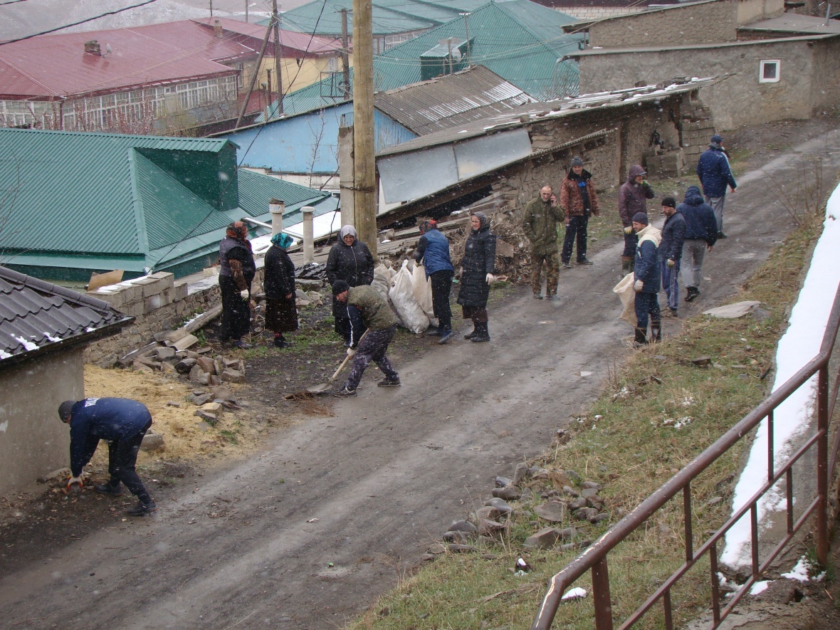 20 апреля в Чародинском районе прошел субботник
