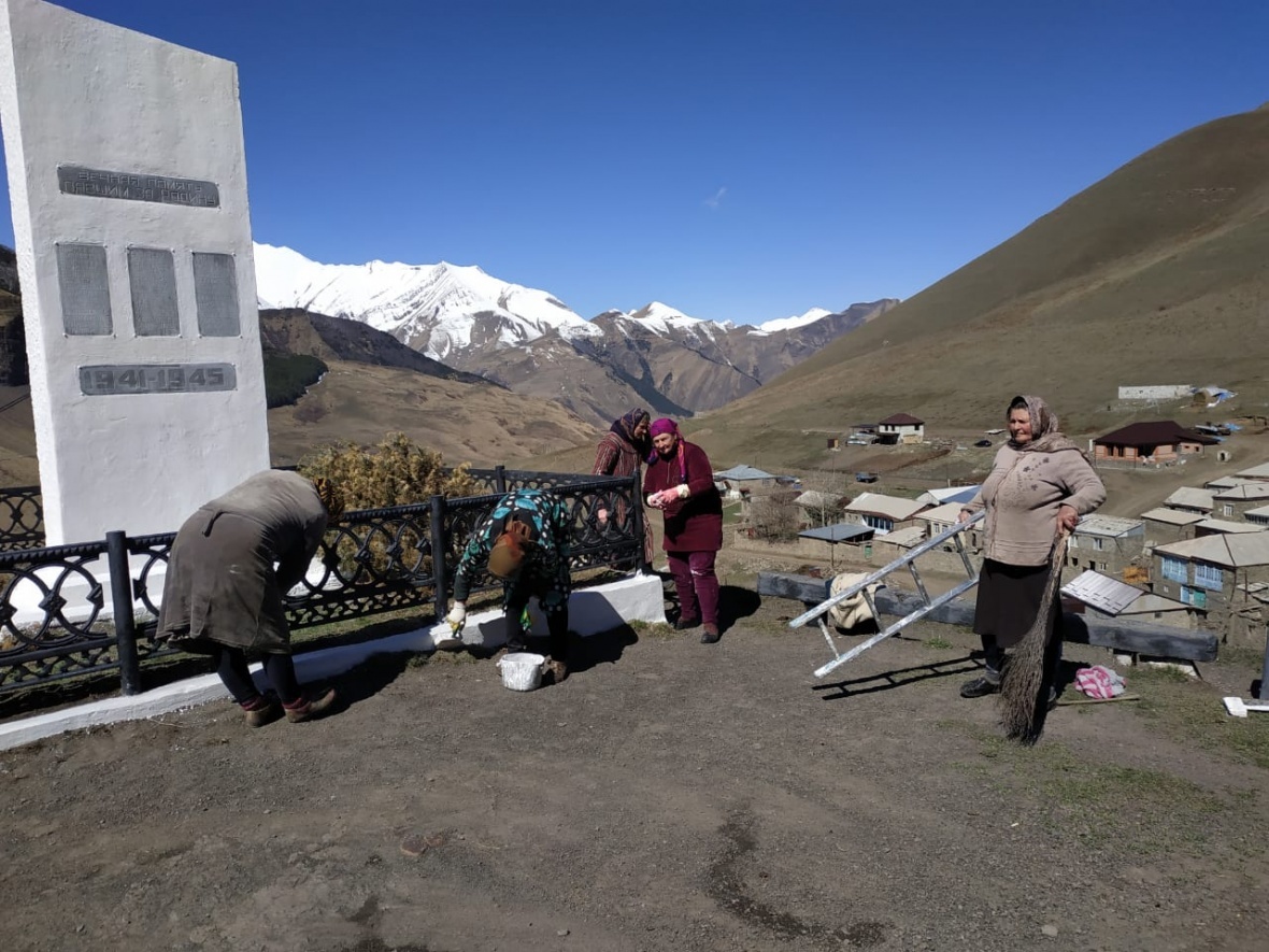 На этих выходных в селах района прошли очередные мероприятия по подготовке территорий района к майским праздникам