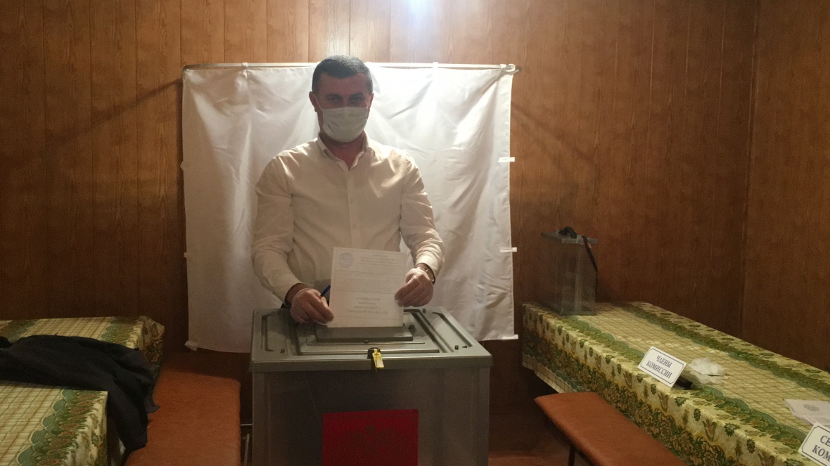 Глава района проголосовал за поправки в Конституцию Российской Федерации