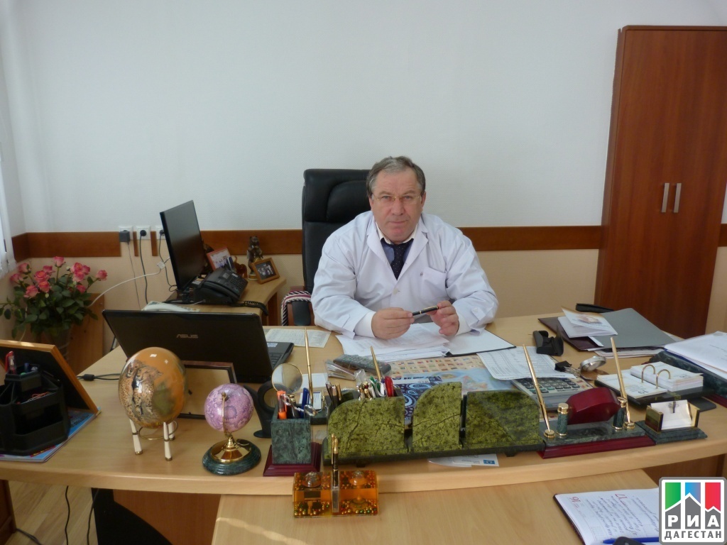 Сегодня день рождения у Махачева Сиражудина Магомедовича