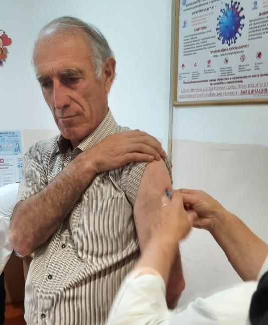 Магомед Омаров прошел 2 этап иммунизации